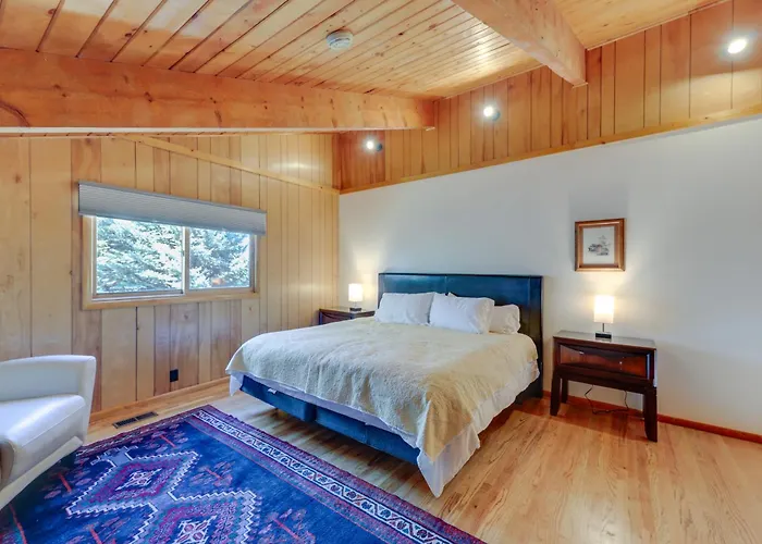Spacious W/ Mountain Range View Pinedale