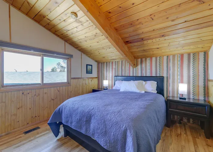 Spacious W/ Mountain Range View Pinedale